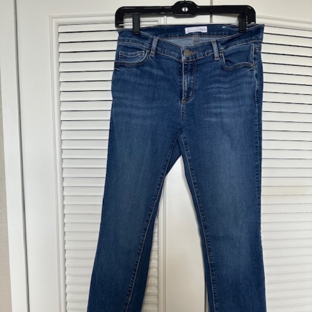ANN TAYLOR Loft straight leg jeans.  Size 27 Hardly worn